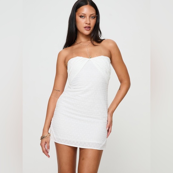 Princess Polly Irena Broderie Strapless Mini Dress White Size 4 NWT - Picture 2 of 8
